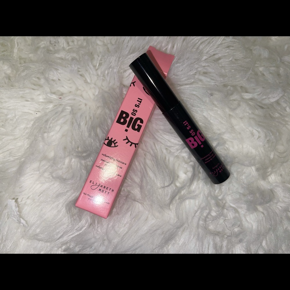 Elizabeth Mott it’s so big mascara